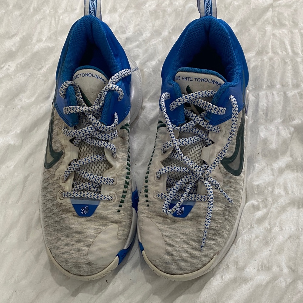 Nike Kids Blue and Gray Sneakers